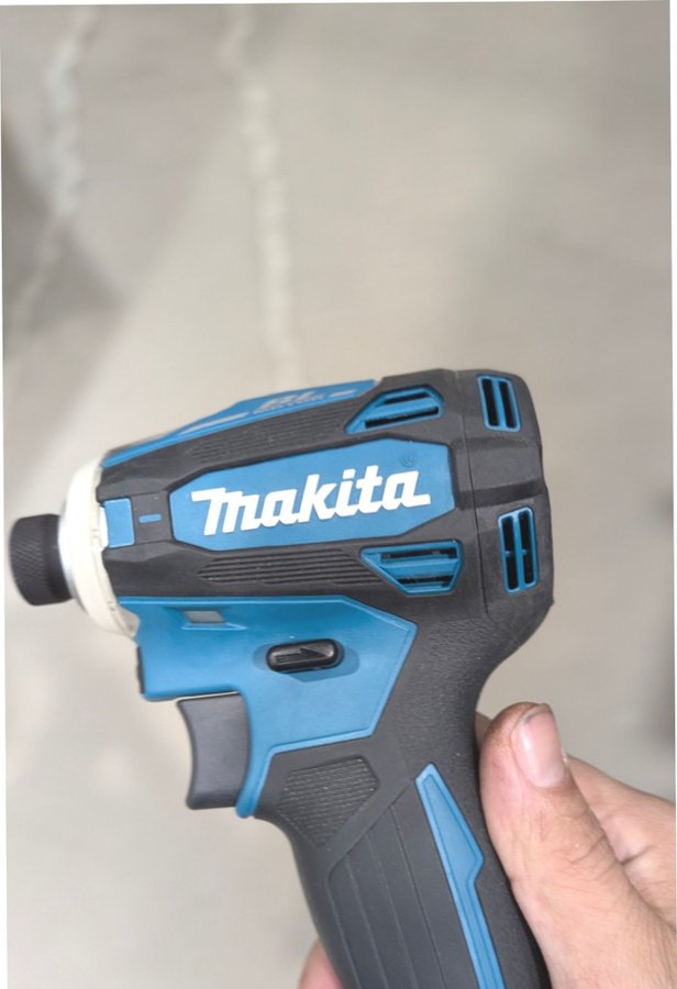 Makita DTD152Z