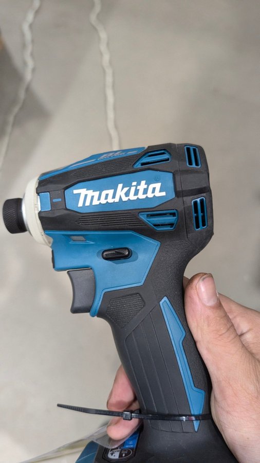 Makita DTD152Z