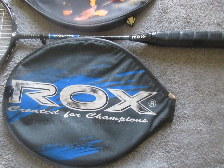 3 st Badminton Rackets MED FODRAL