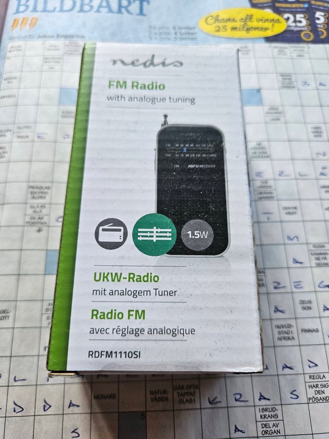 Nedis FM- radio 1.5w aluminium. Nödradio.