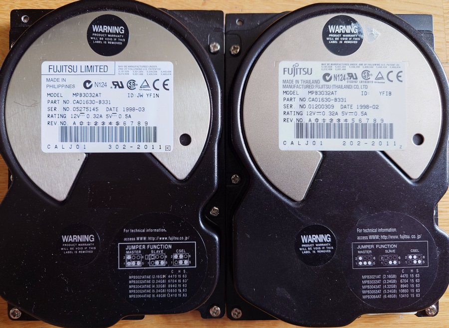 2x32 GB Fujitsu IDE drives