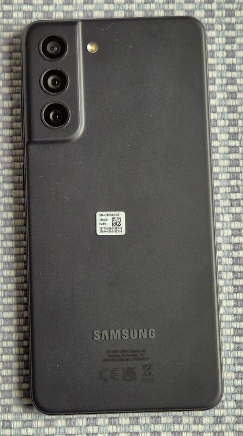 Samsung Galaxy S21 FE 5G - 256GB ROM/ 8 GB RAM, svart