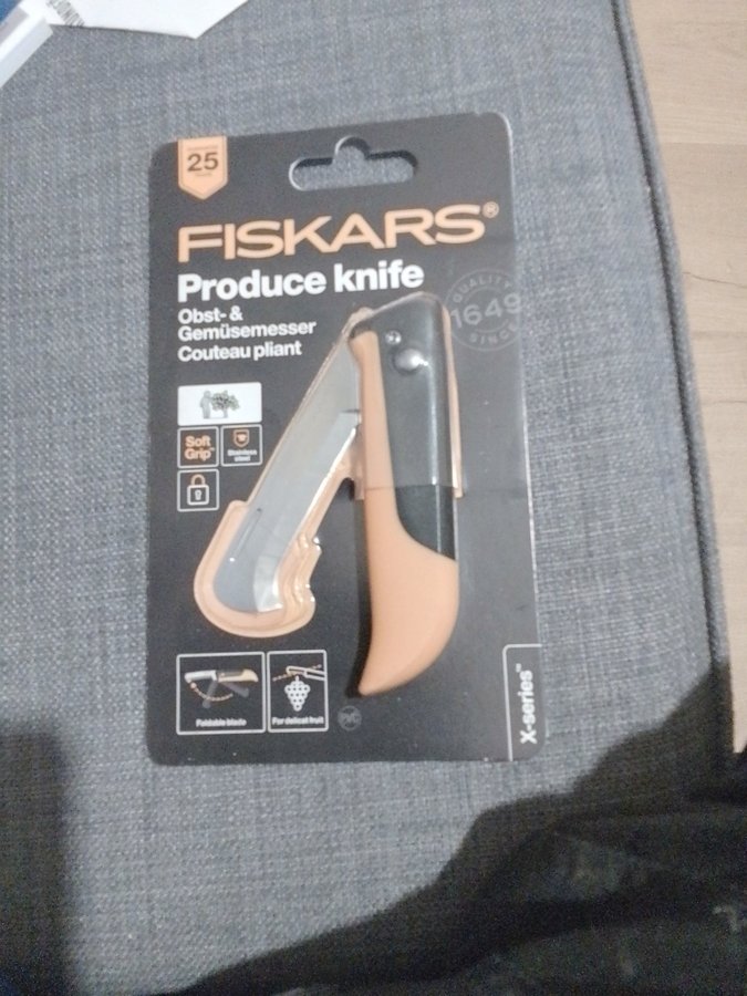 Ny Fiskars Folding Produce Knife K80 ,lågt utrop.