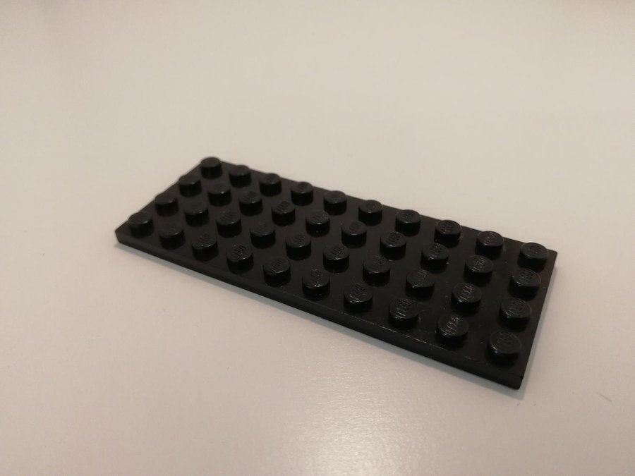 Lego - platta - plate - 4x10 - part 3030 - svart