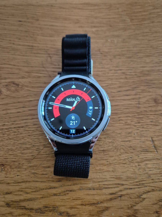 Galaxy Watch 6 Classic 47 mm Bluetooth + 4G