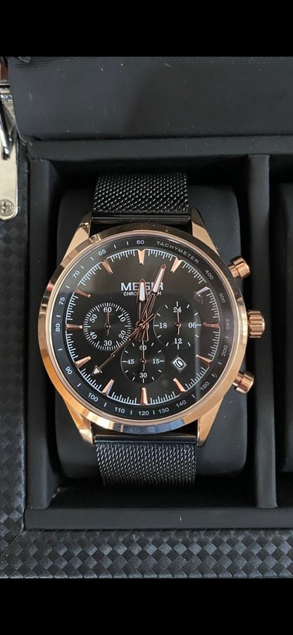 MEGIR Chronograph Ur - Sort urskive med guld detaljer