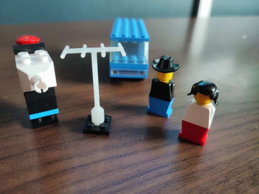 Lego Legoland TV Crew set 664-1