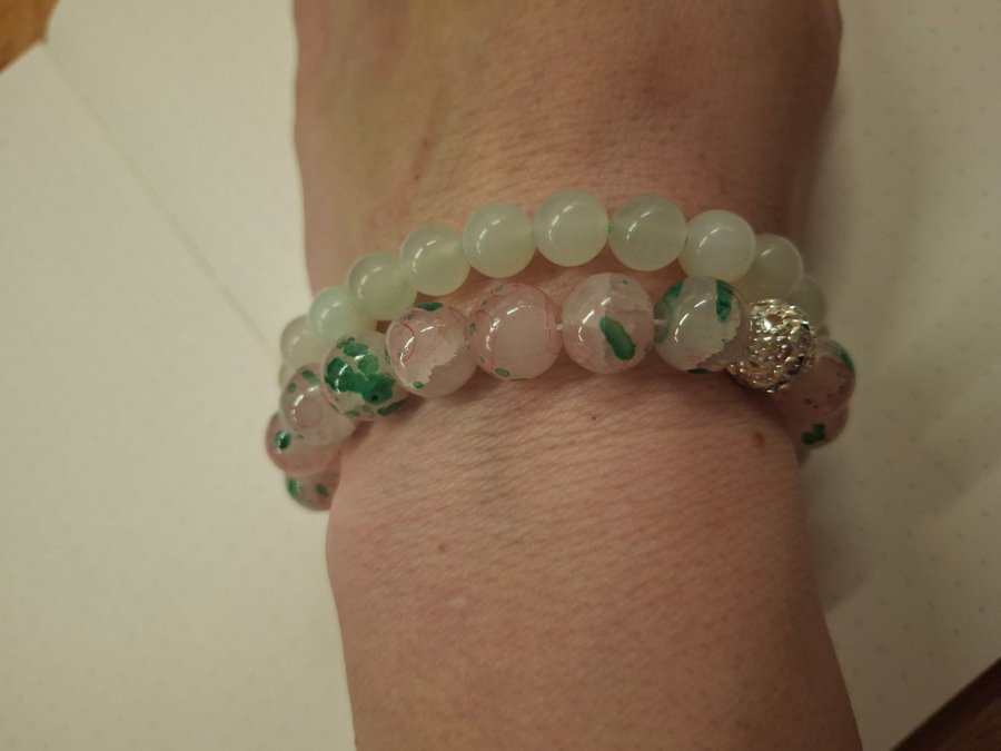 Armband av jade