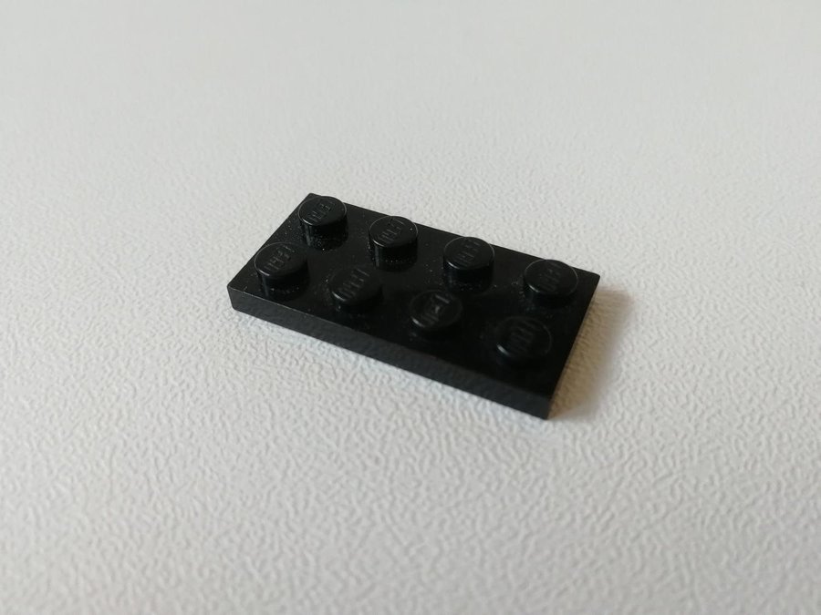 Lego - plate - platt - bas - 2x4 - part 3020 - svart