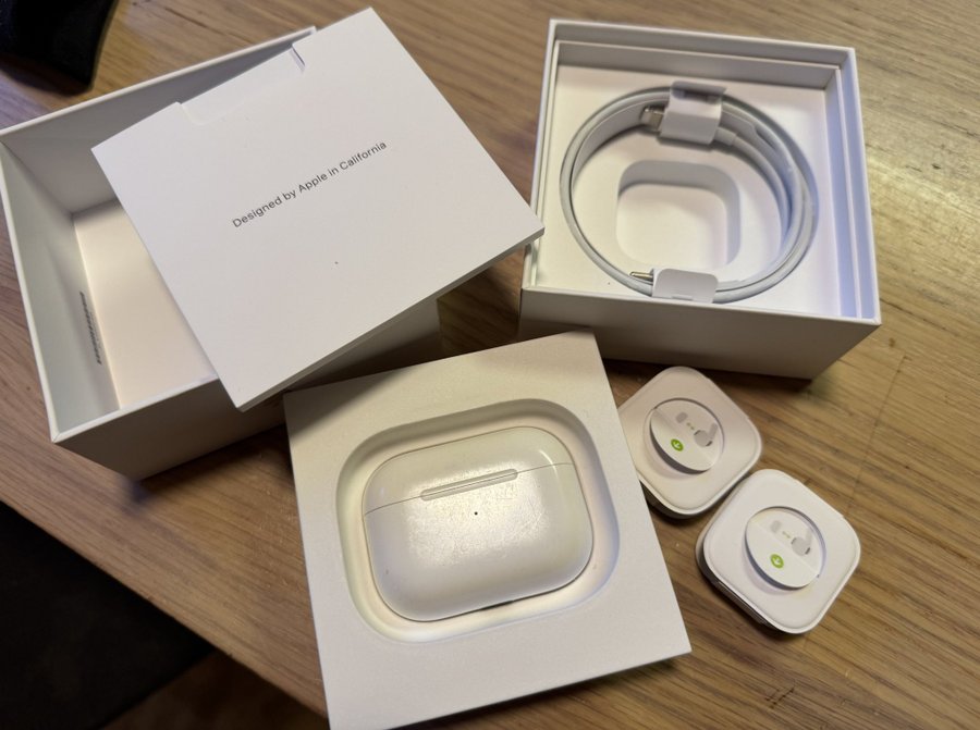 Apple AirPods Pro Gen 1 [höger lur defekt]