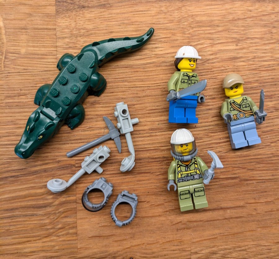 Lego Minifigurer  Alligator city äventyr vulkanutforskare