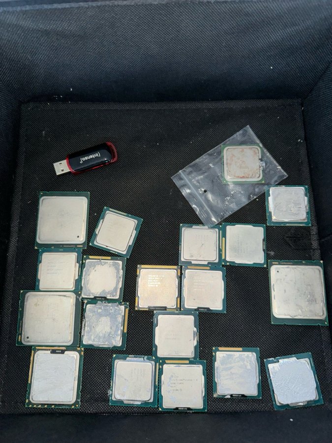 21st Processorer CPU + 12 Fläktar