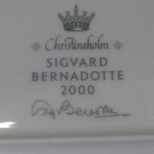 Stort fat Christineholm Sigvard Bernadotte 2000 Ca 38 x 283 cm