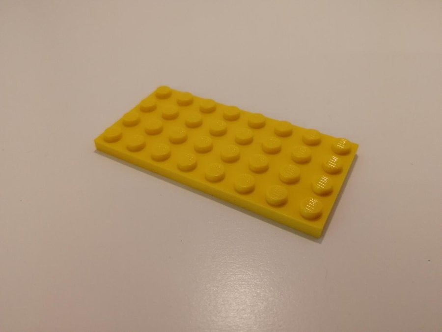 Lego - platta - plate - 4x8 - part 3035 - gul