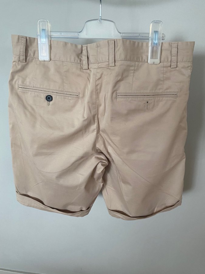 Ny/oanvända Shorts J Lindeberg (strl 30) ord pris 1100