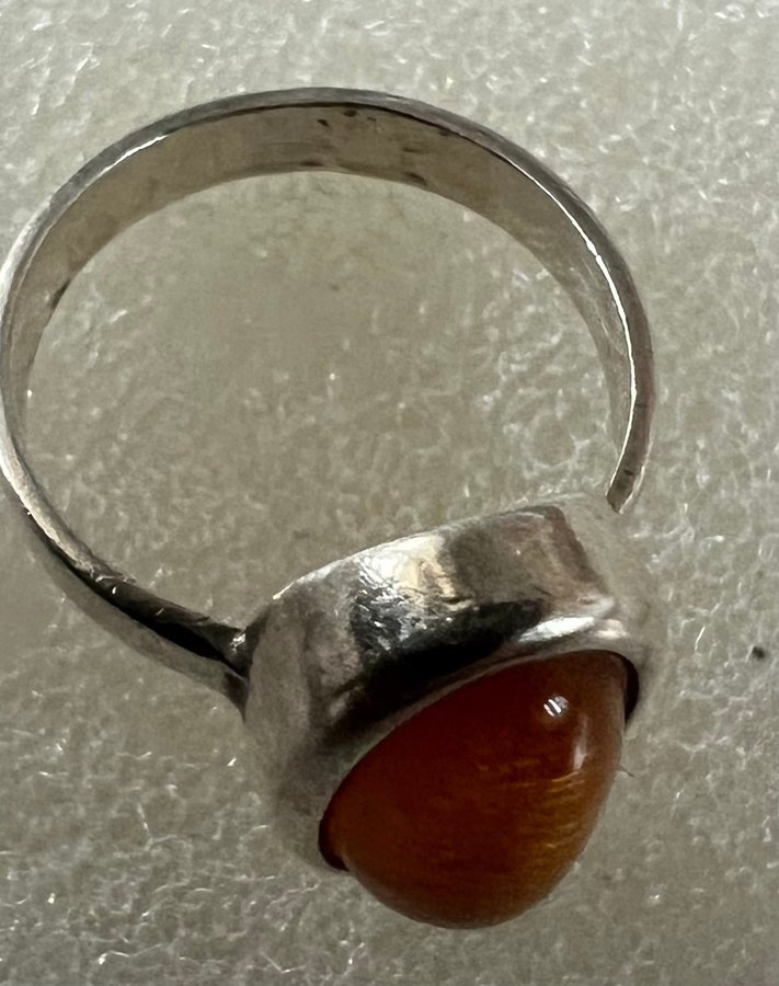 Bärnsten ring silver