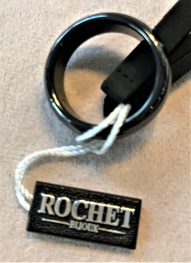 "ROCHET" Ring SVART i nickelfritt stål storlek C 64 2037mm bred 8mm