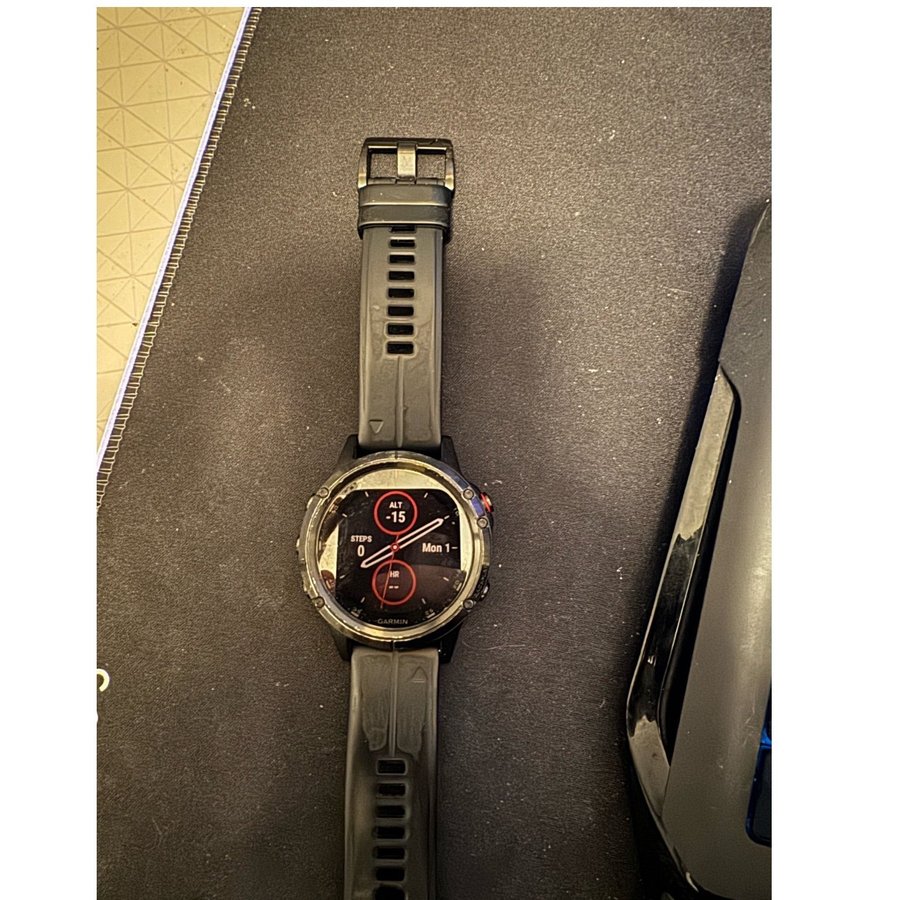 Garmin Fenix 5 Plus - Svart