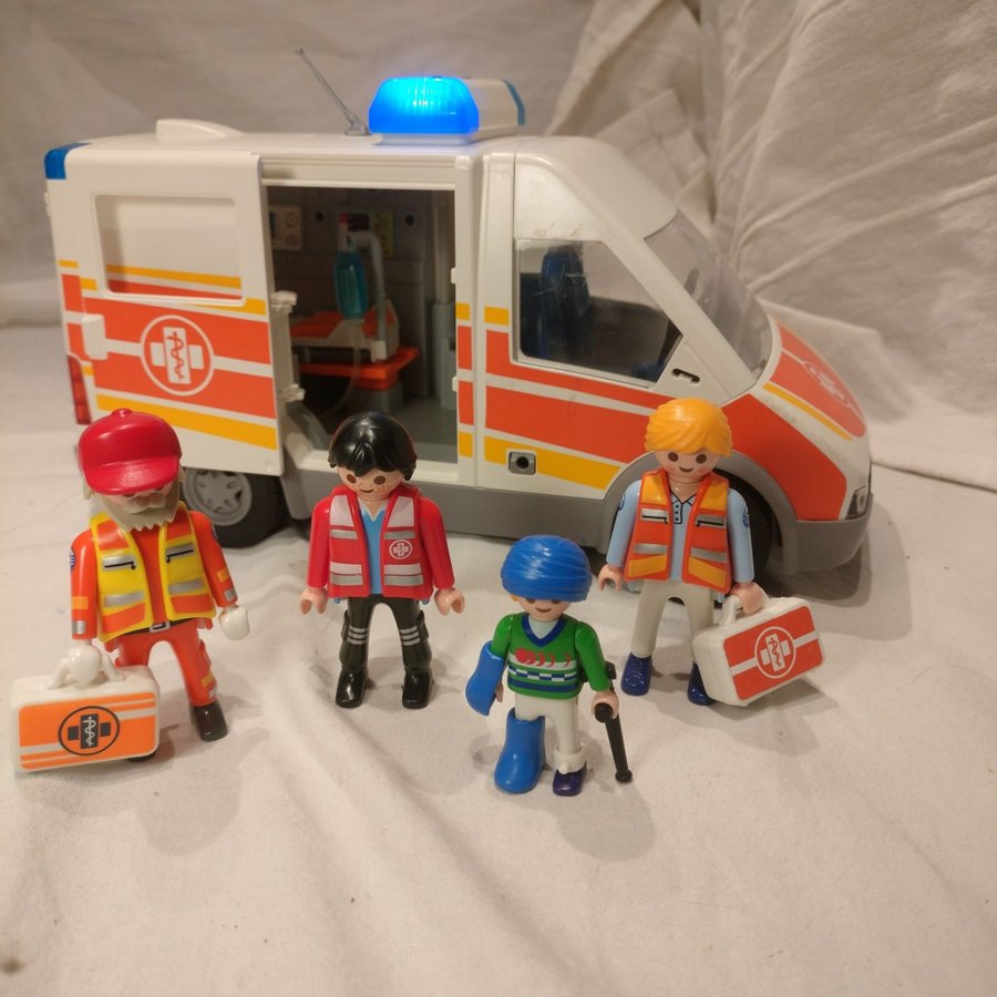 Playmobil Ambulans med figurer