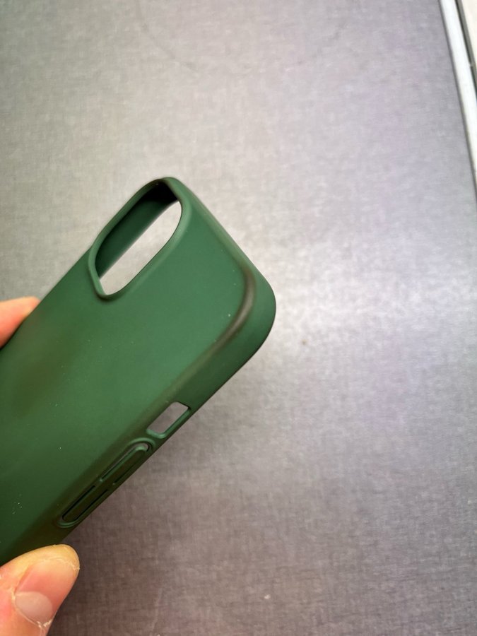 Phone Case Slim Forest Green iPhone 13