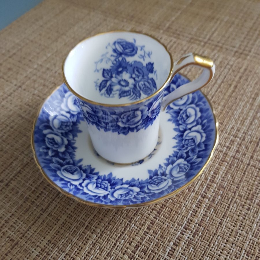 Paragon Fine Bone China England Regd.Vintage Kopp  Fat från 1957-1972.