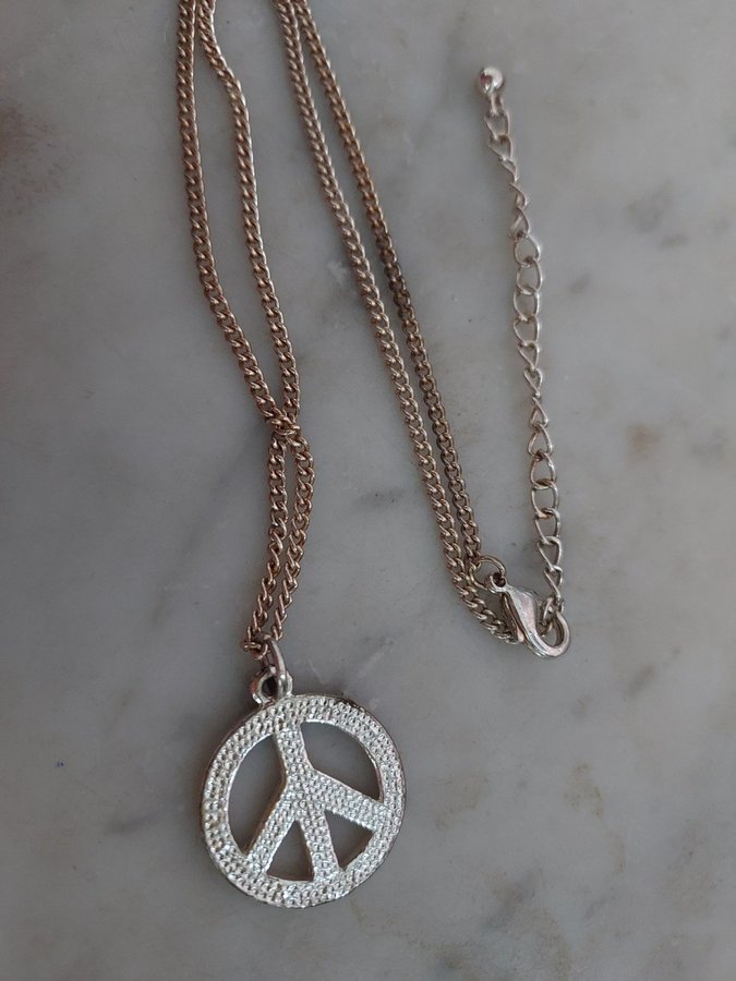 Halsband Barn Hänge Peace Silvrig Metall Kedja Längd ca 38 cm