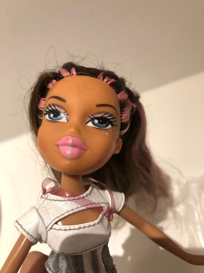 Bratz doll Space Angelz Yasmin