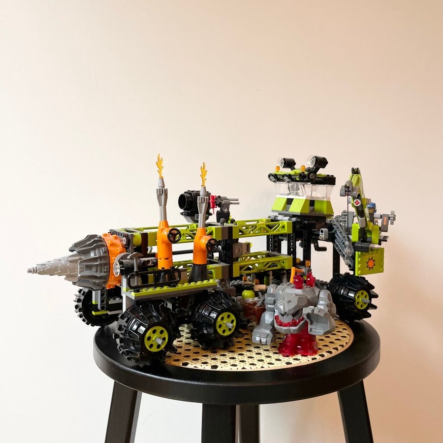 Lego Power Miners | Titanium Command Rig