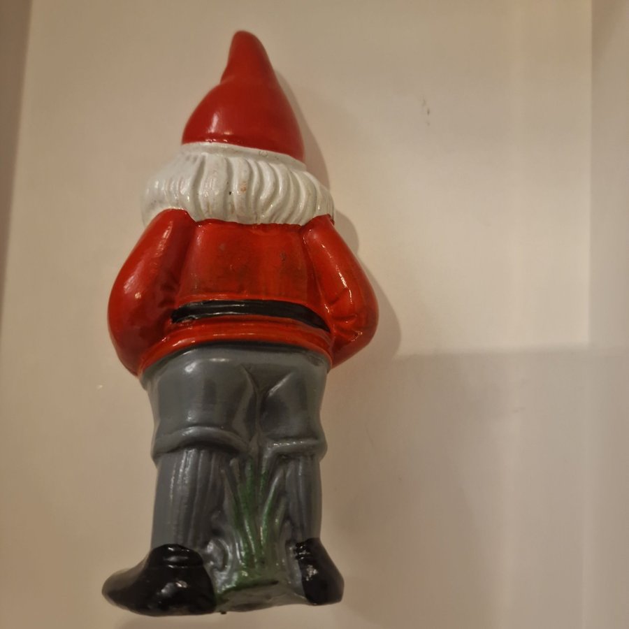 Retro Tomte ca 15 cm i mycket fint skick.