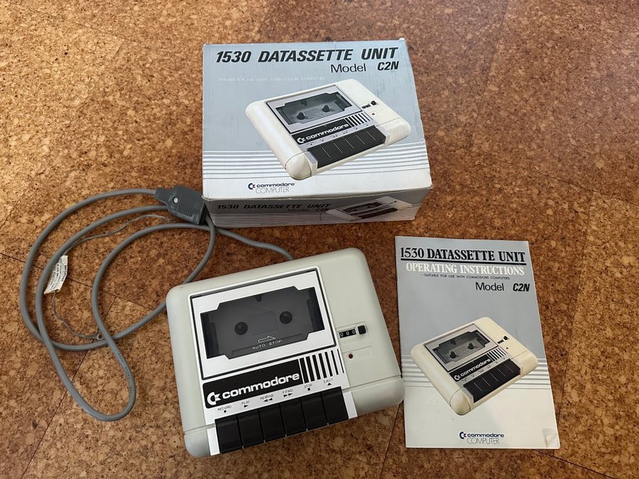 Commodore 1530 Datassette Unit Model C2N inkl. kartong och manual