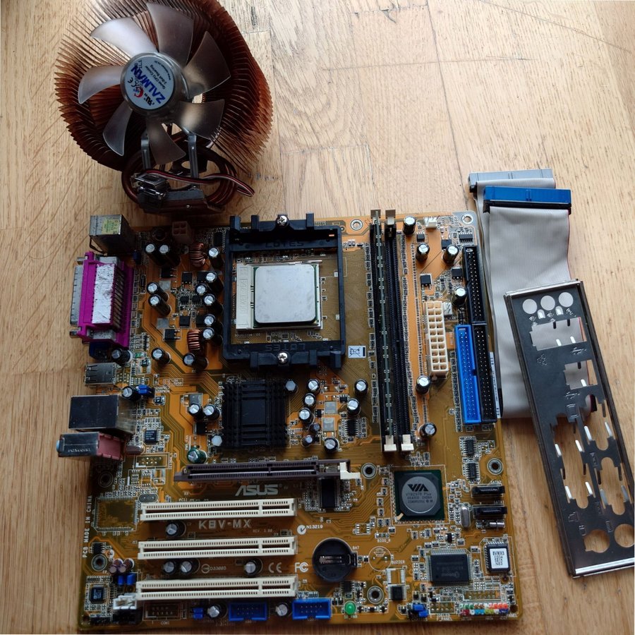 ASUS K8V-MX, Socket 754, AGP, Sempron 2800, Zalman cooler, 512 MB RAM. 98/2k/xp