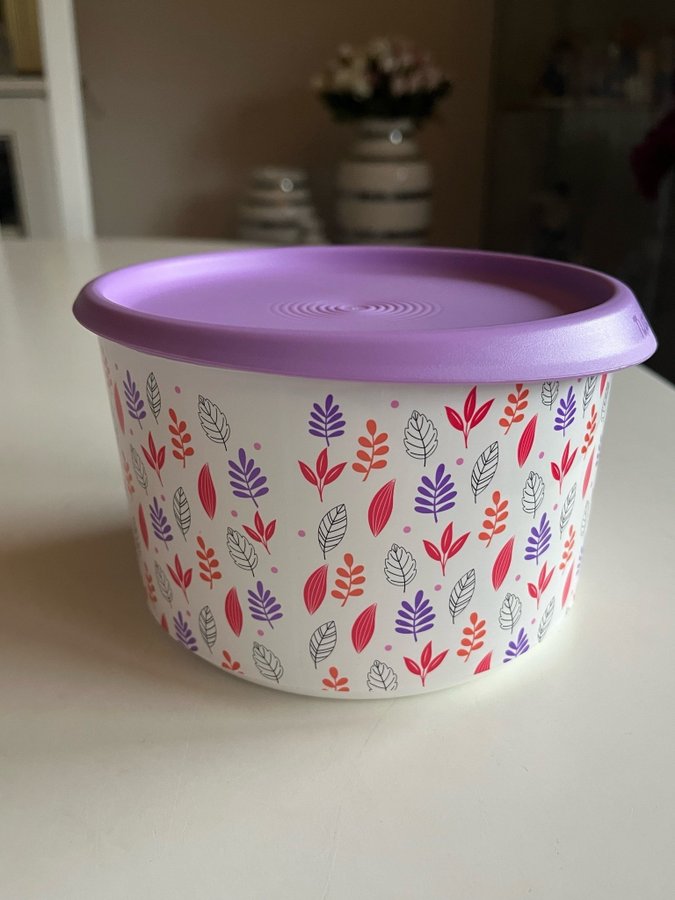 Tupperware Ny förvaringsburk med lock 940 ml