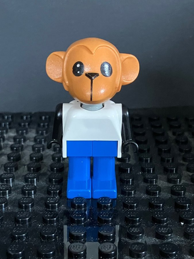 LEGO Mike Monkey Fabuland Figure