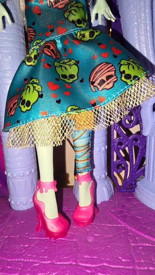 Monster High - Frankie Stein 13 Wishes - vs Cleo De Nile LOVE Edition