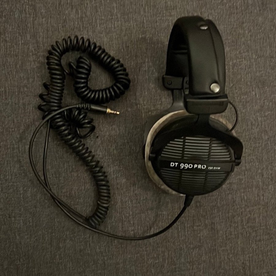 Beyerdynamic DT 990 Pro