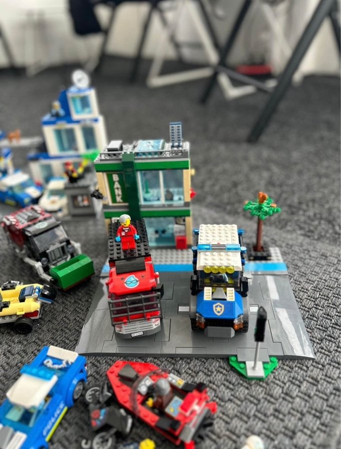 Lego City Polispaket 60246 + fler