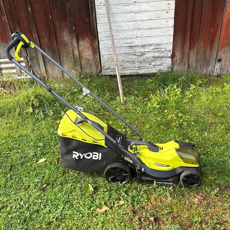 Ryobi 33cm gräsklippare