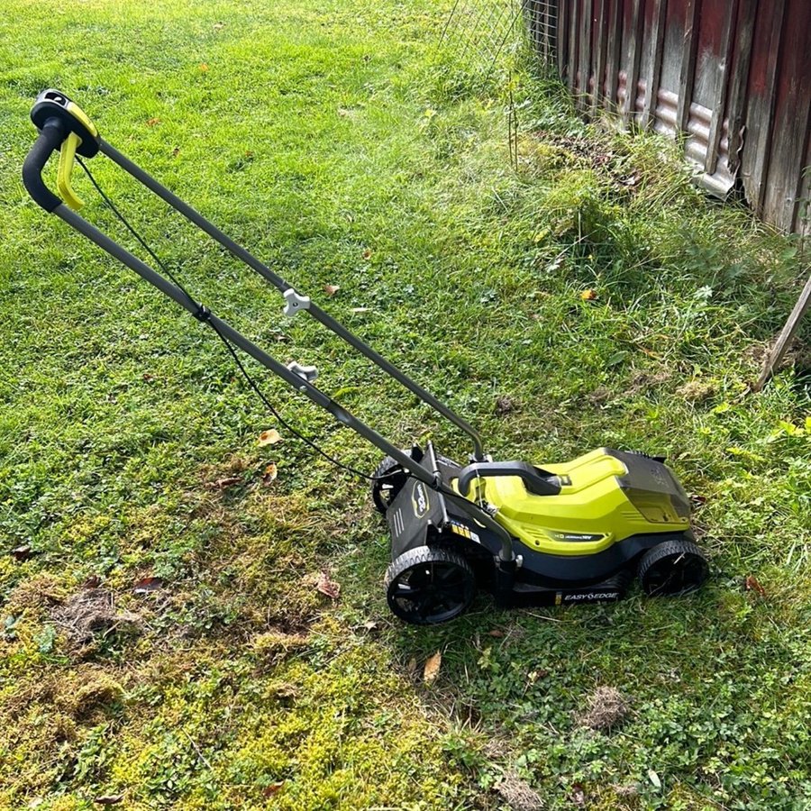 Ryobi 33cm gräsklippare