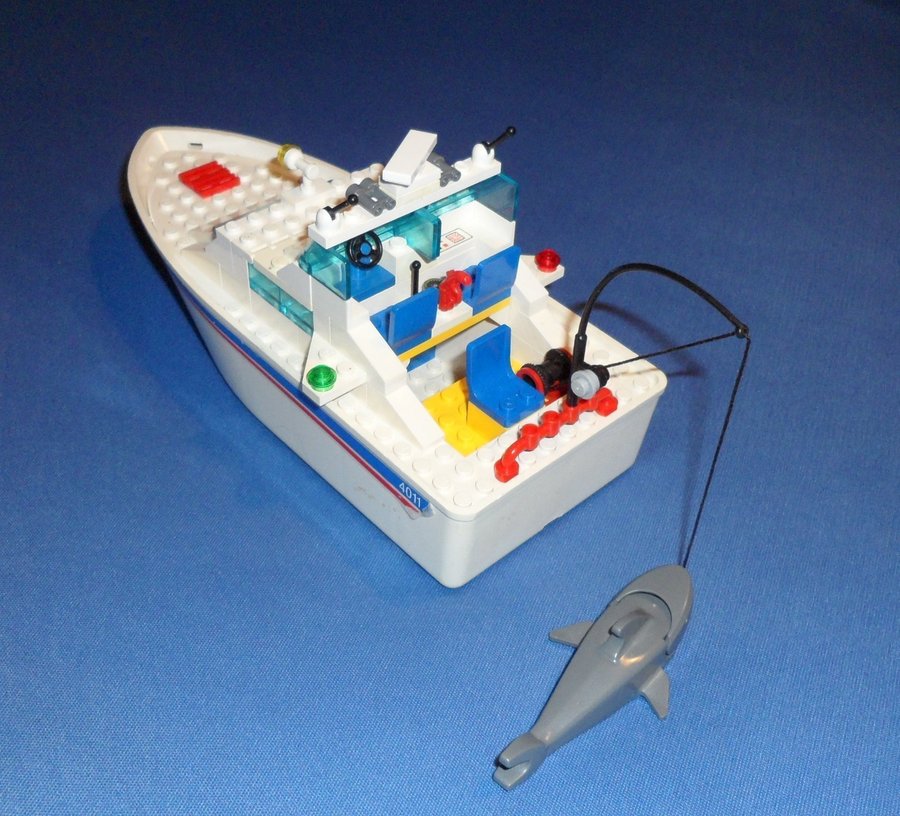 LEGO : Town / Cabin Cruiser Set 4011