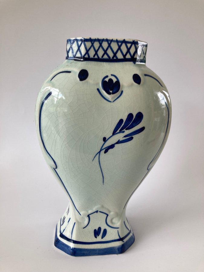 Delft handmålad vas, Delft Handpainted vase