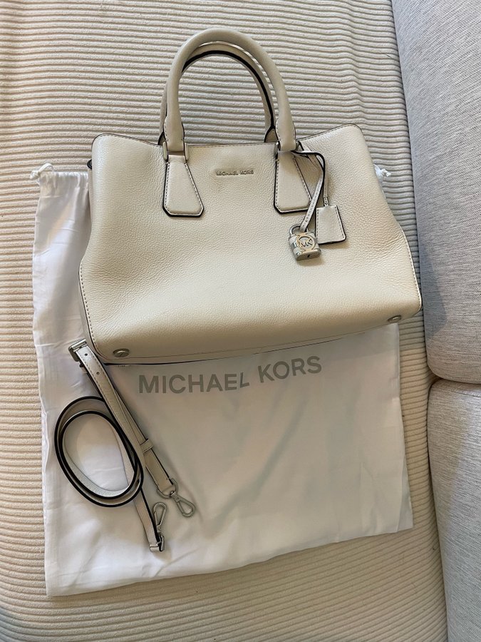 Michael kors väska