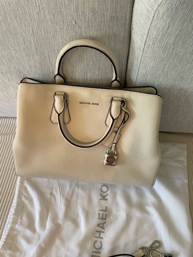 Michael kors väska