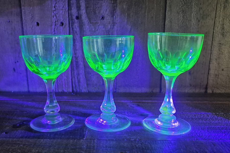 3 Vinglas Holmegaard Derby uranglas uran uranium glass vintage