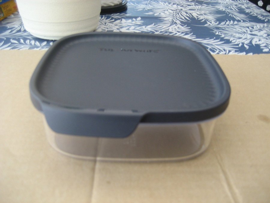 Tupperware - Ultra Clear (Kvadratisk) 825ml **Ny**