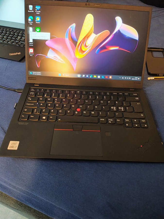 Lenovo X1 carbon