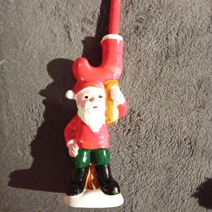 Jultomte figur i keramik