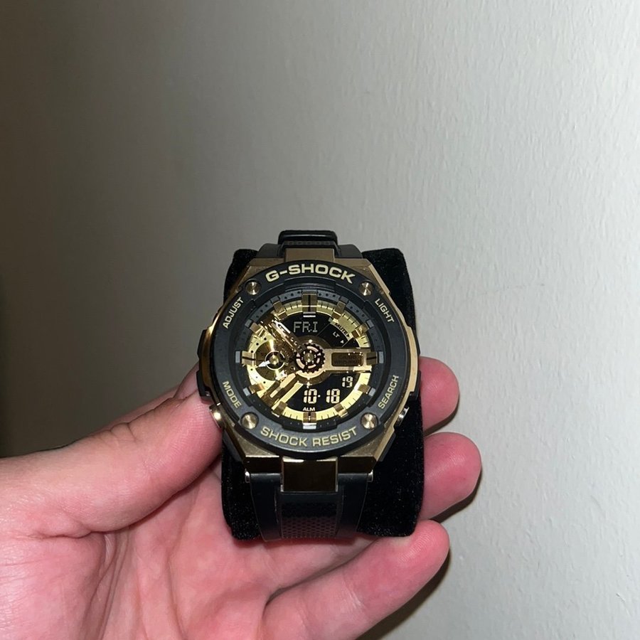 G-Shock GMW-B5000GD-9ER - Guldfärgad