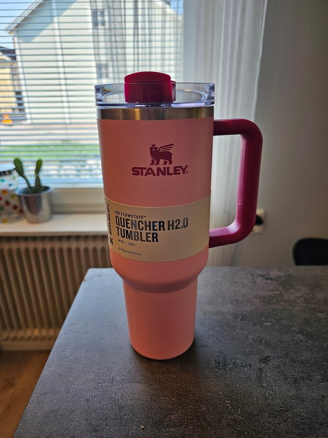 Stanley Quencher H2.0 Tumbler Termosmugg 40 oz / 1,18 Liter - Rosa *Helt ny