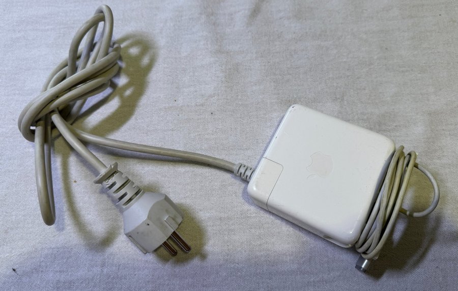 Apple MagSafe 2 85W