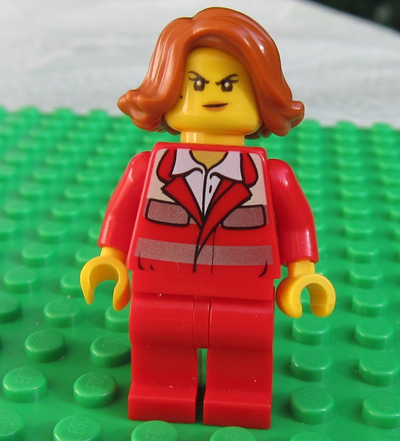 LEGO figur Flicka tjej Girl sjuksköterska ambulans